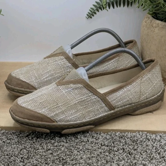 Tony Lama Slip On Revada Womens Size 8.5 Thick Sole Shoes Walking Hiking - Picture 2 of 8